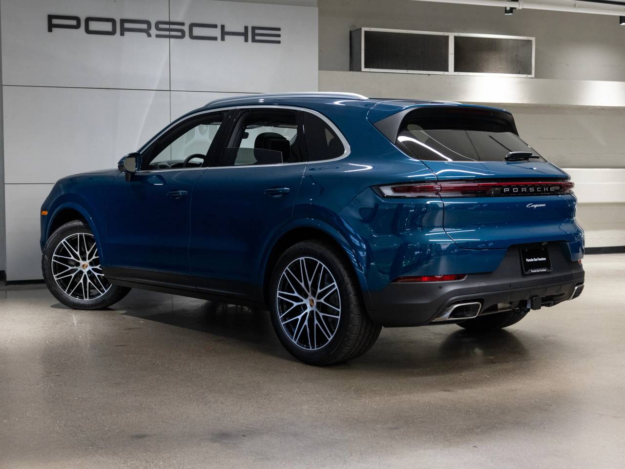 2025 Porsche Cayenne Base