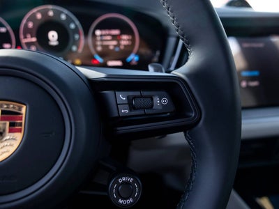 2025 Porsche Cayenne Base