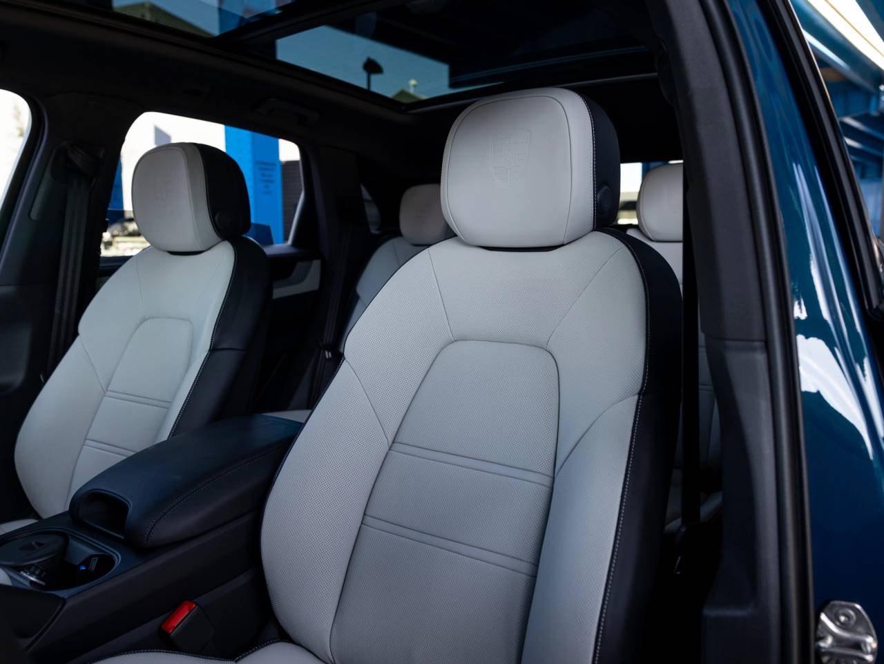 2025 Porsche Cayenne Base
