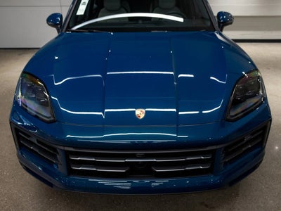 2025 Porsche Cayenne Base