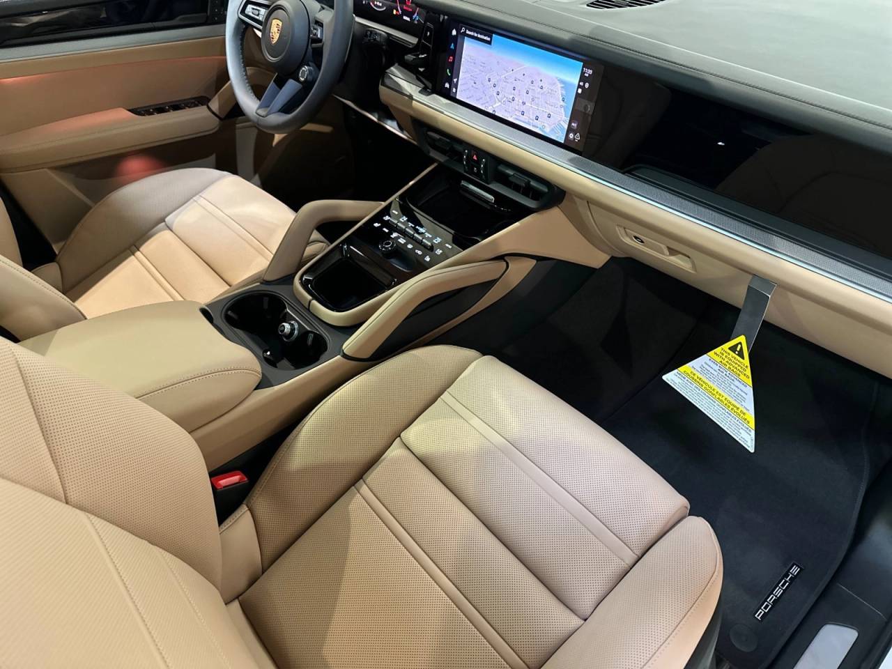 2025 Porsche Cayenne Base