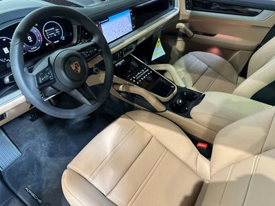 2025 Porsche Cayenne Base