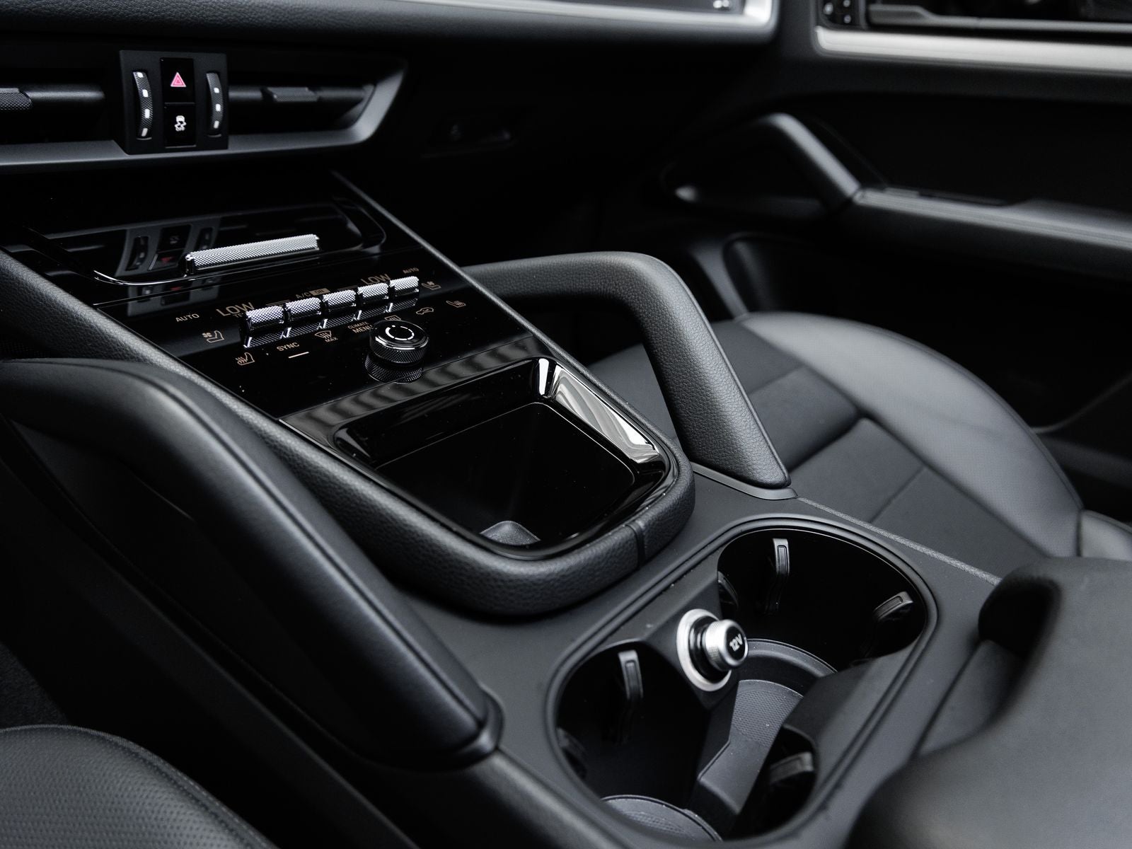 2025 Porsche Cayenne Base