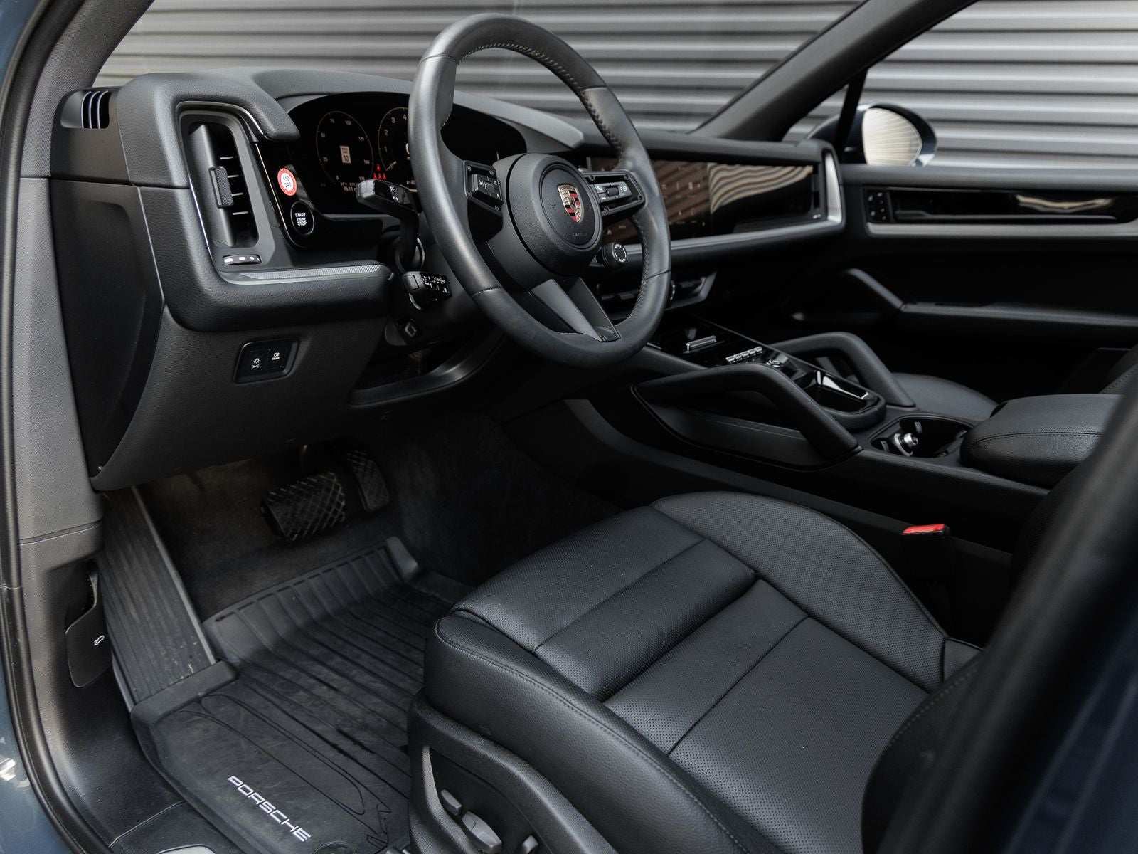 2025 Porsche Cayenne Base