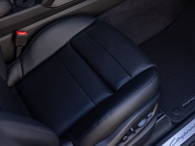 2026 Porsche Cayenne Base