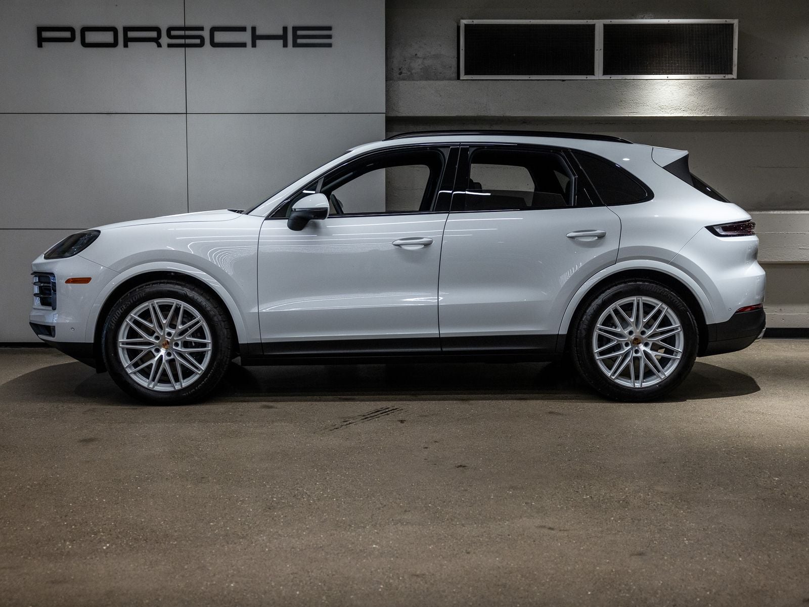 2025 Porsche Cayenne Base