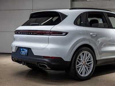 2025 Porsche Cayenne Base