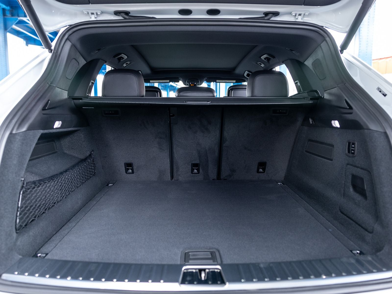 2025 Porsche Cayenne Base