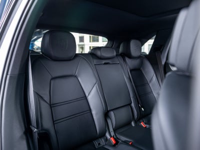 2025 Porsche Cayenne Base