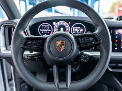 2025 Porsche Cayenne Base