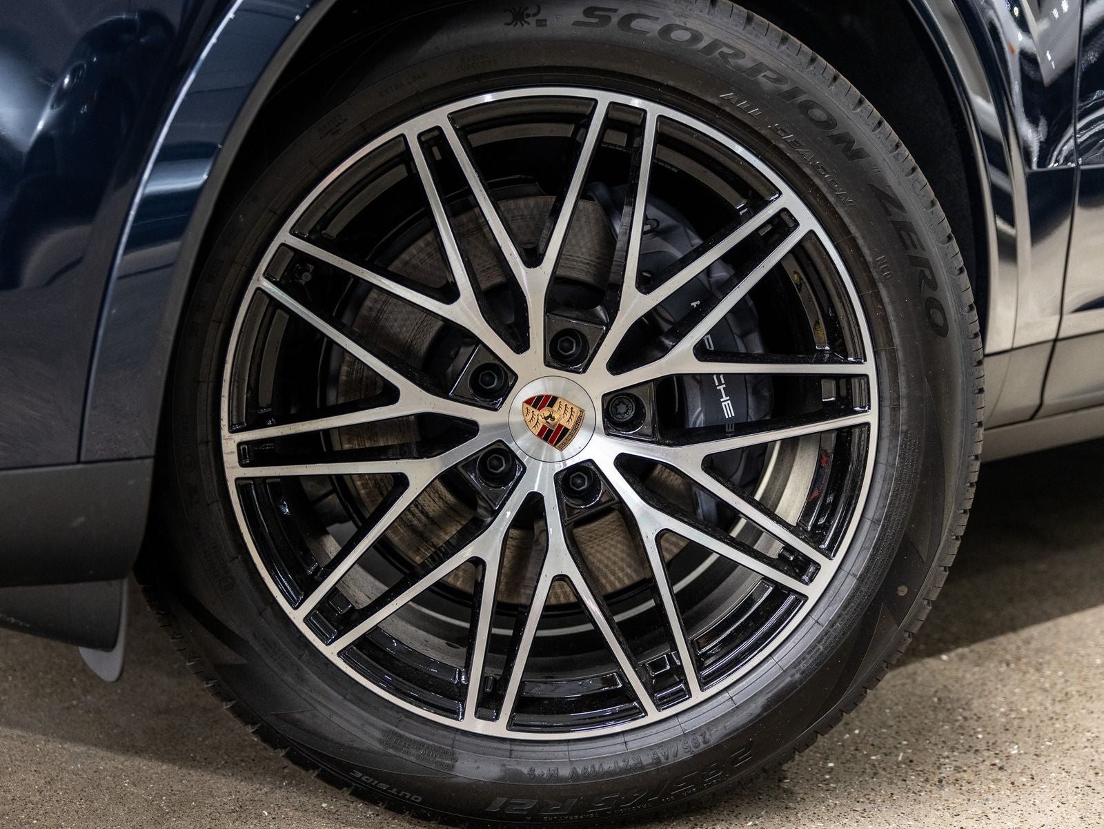 2025 Porsche Cayenne Base