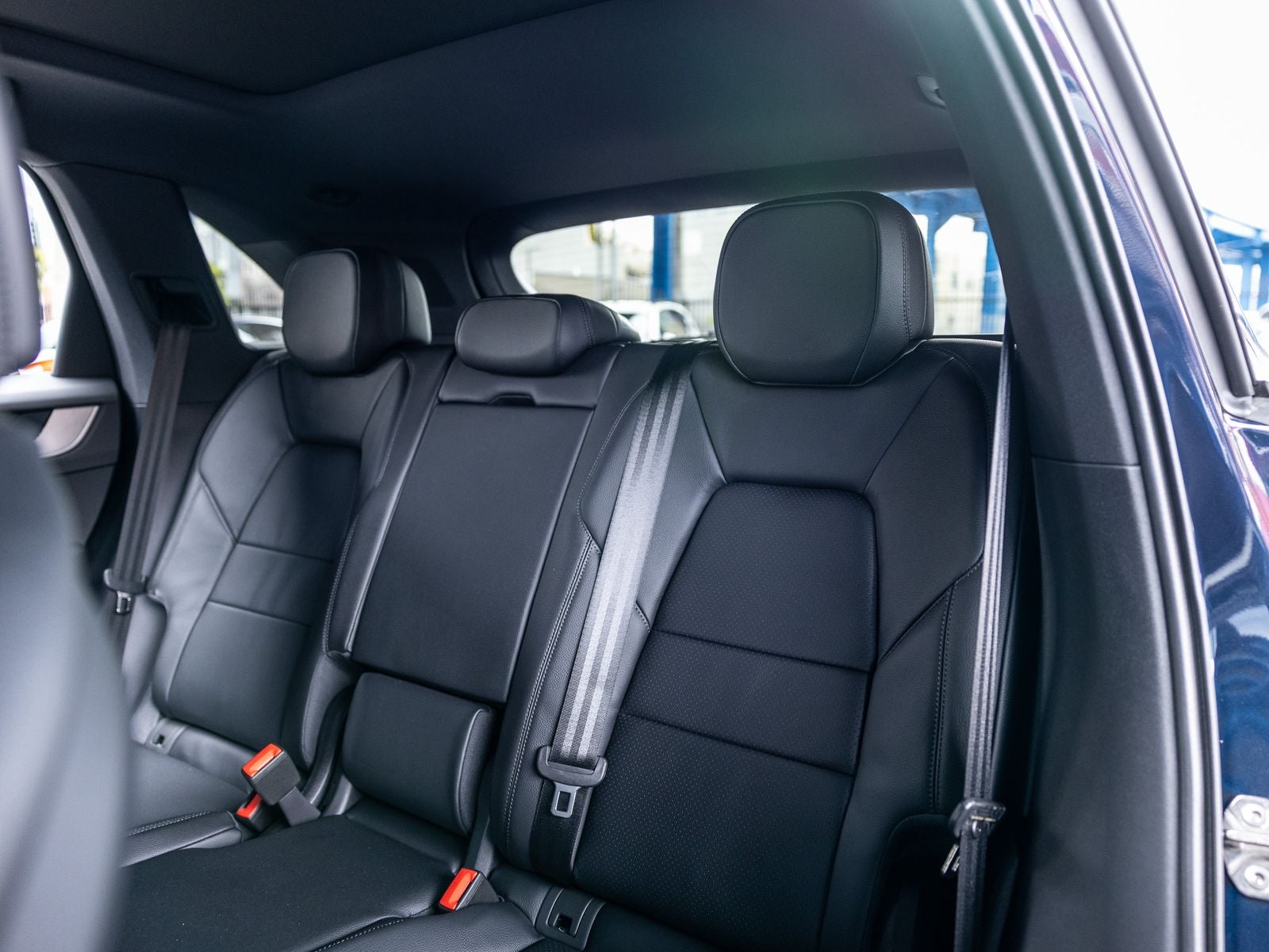 2025 Porsche Cayenne Base