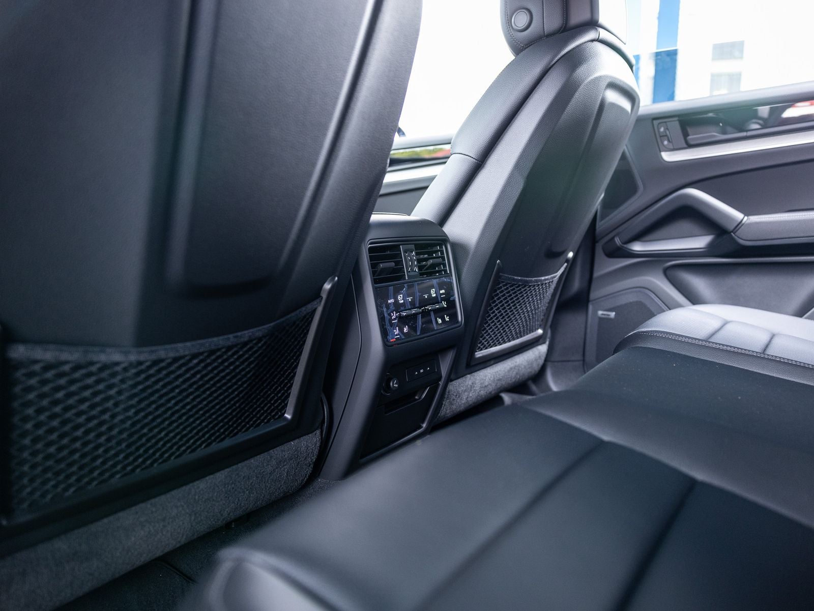 2025 Porsche Cayenne Base