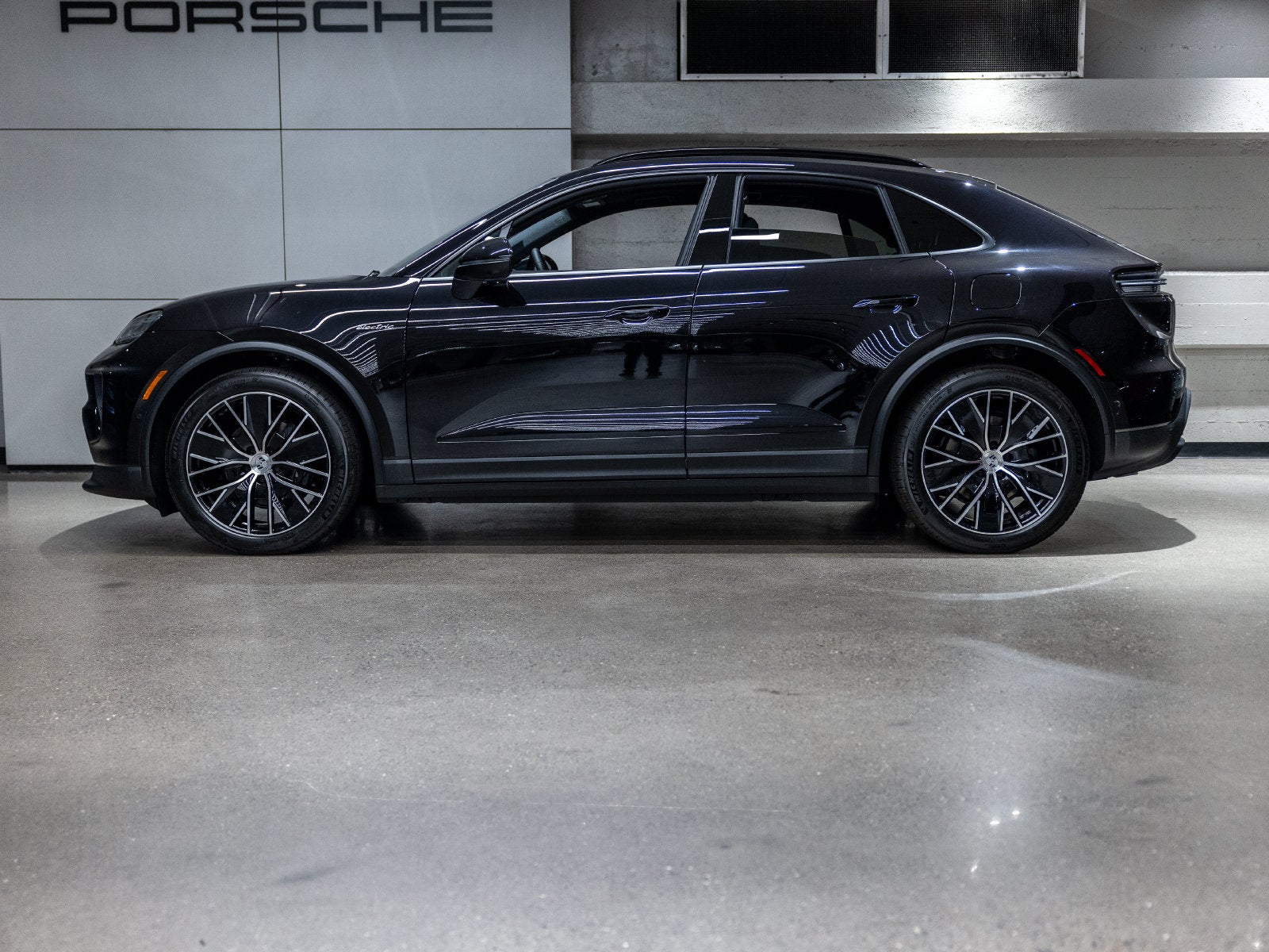 2026 Porsche Macan Macan 4 Electric