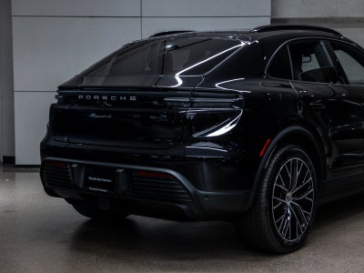 2026 Porsche Macan Macan 4 Electric