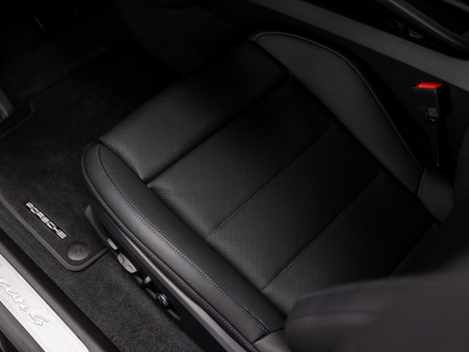 2026 Porsche Macan Macan 4 Electric