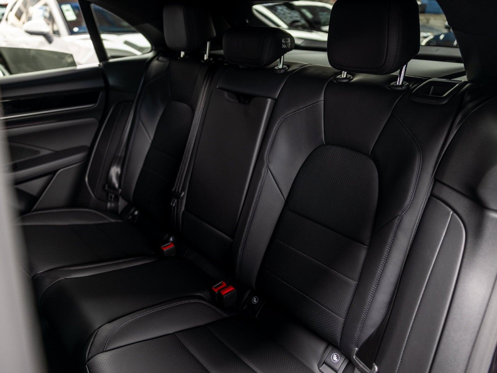 2026 Porsche Macan Macan 4 Electric
