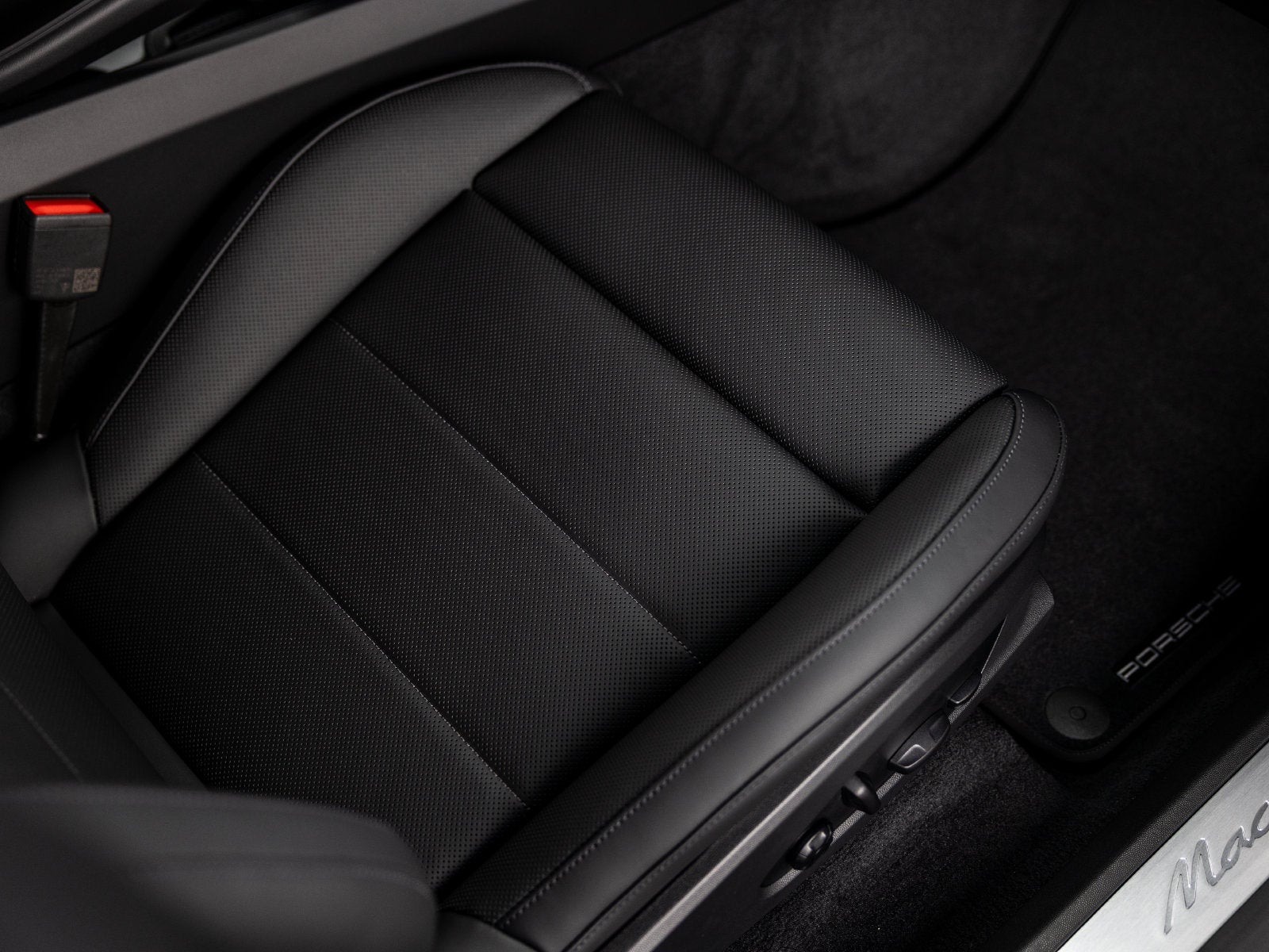 2026 Porsche Macan Macan 4 Electric