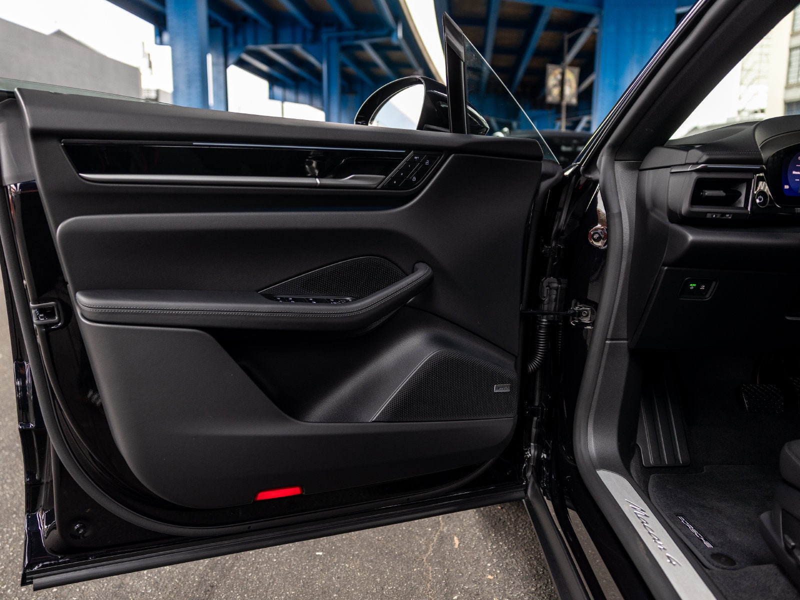 2026 Porsche Macan Macan 4 Electric