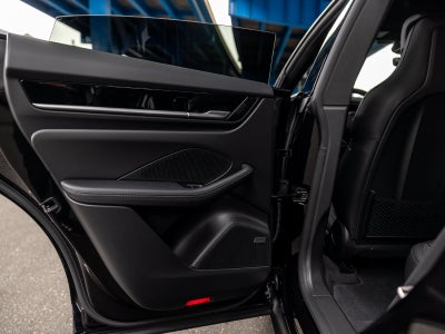 2026 Porsche Macan Macan 4 Electric