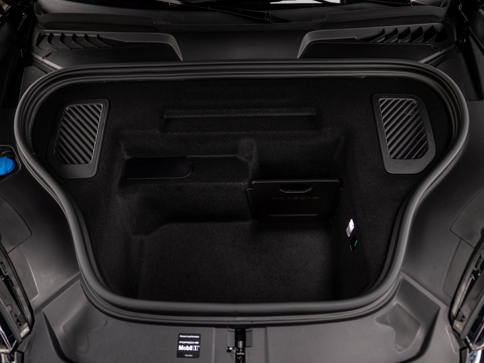 2026 Porsche Macan Macan 4 Electric