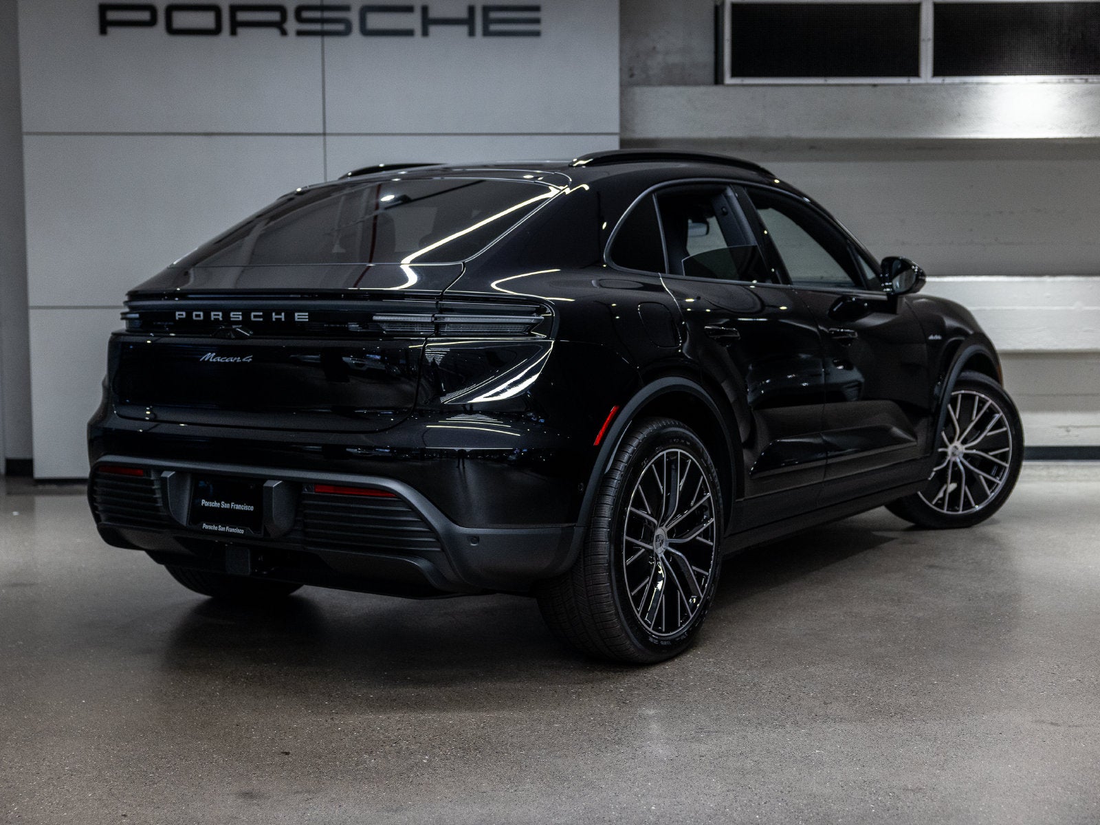 2026 Porsche Macan Macan 4 Electric