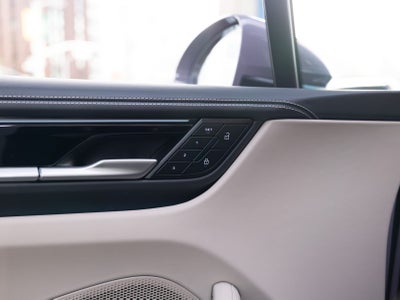 2026 Porsche Macan 4 Electric