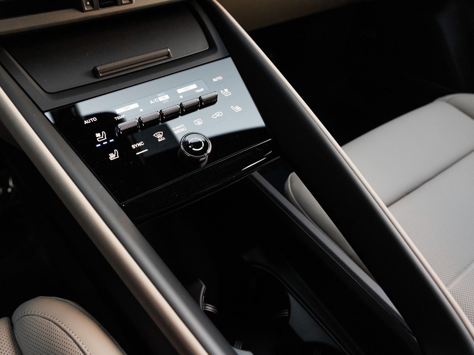 2026 Porsche Macan Macan 4 Electric