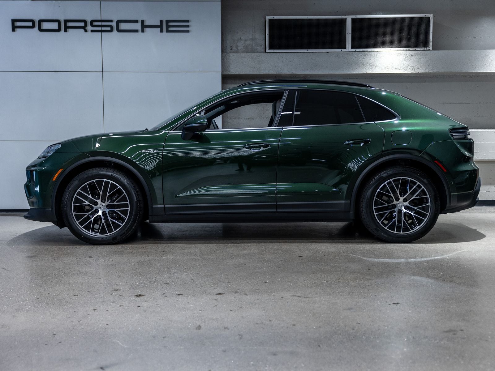2026 Porsche Macan Macan 4 Electric