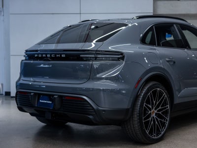 2026 Porsche Macan 4 Electric
