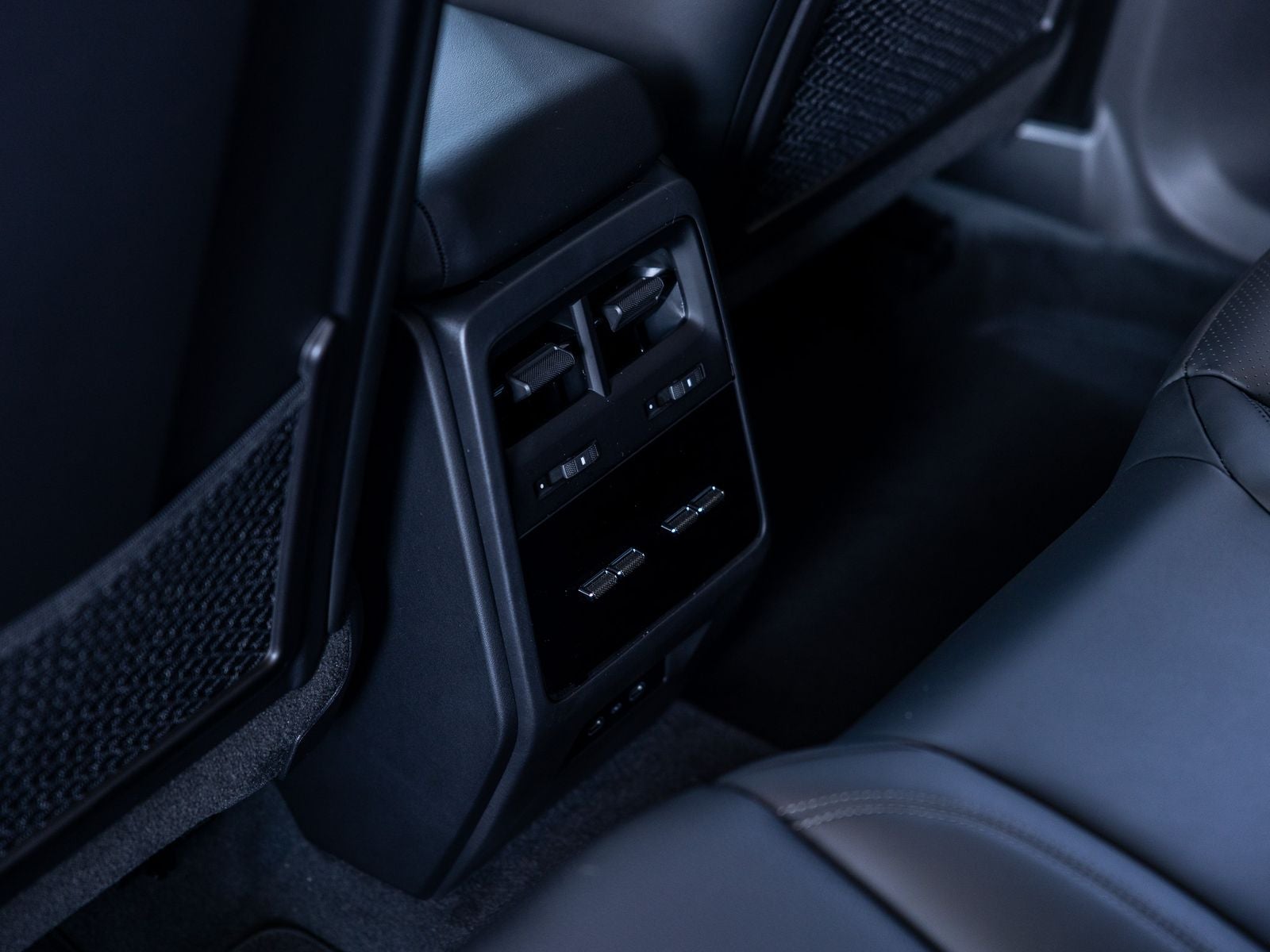 2026 Porsche Macan 4 Electric