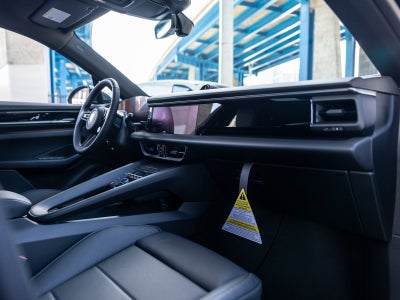 2026 Porsche Macan 4 Electric