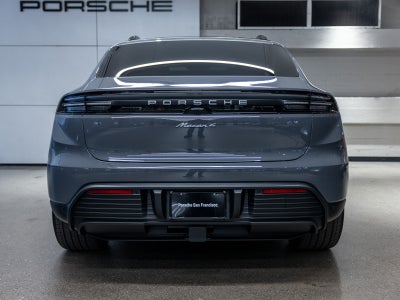 2026 Porsche Macan 4 Electric