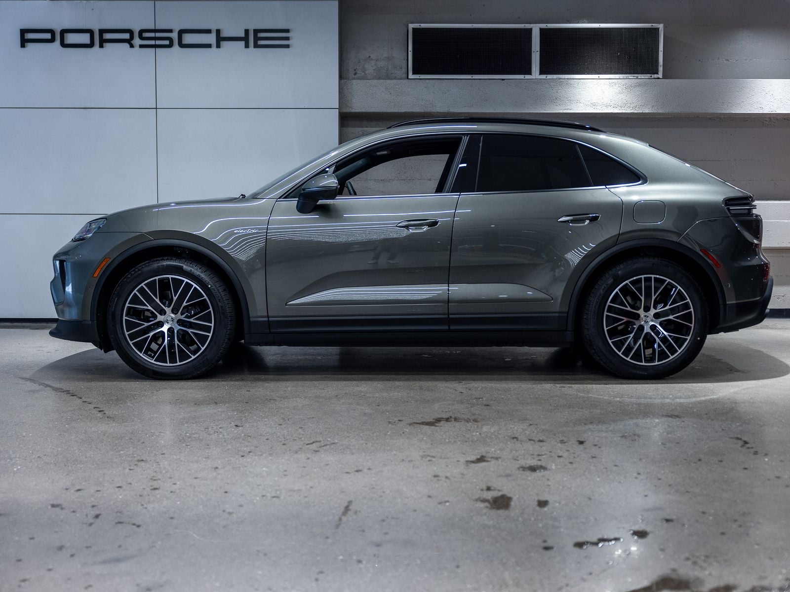 2026 Porsche Macan 4 Electric