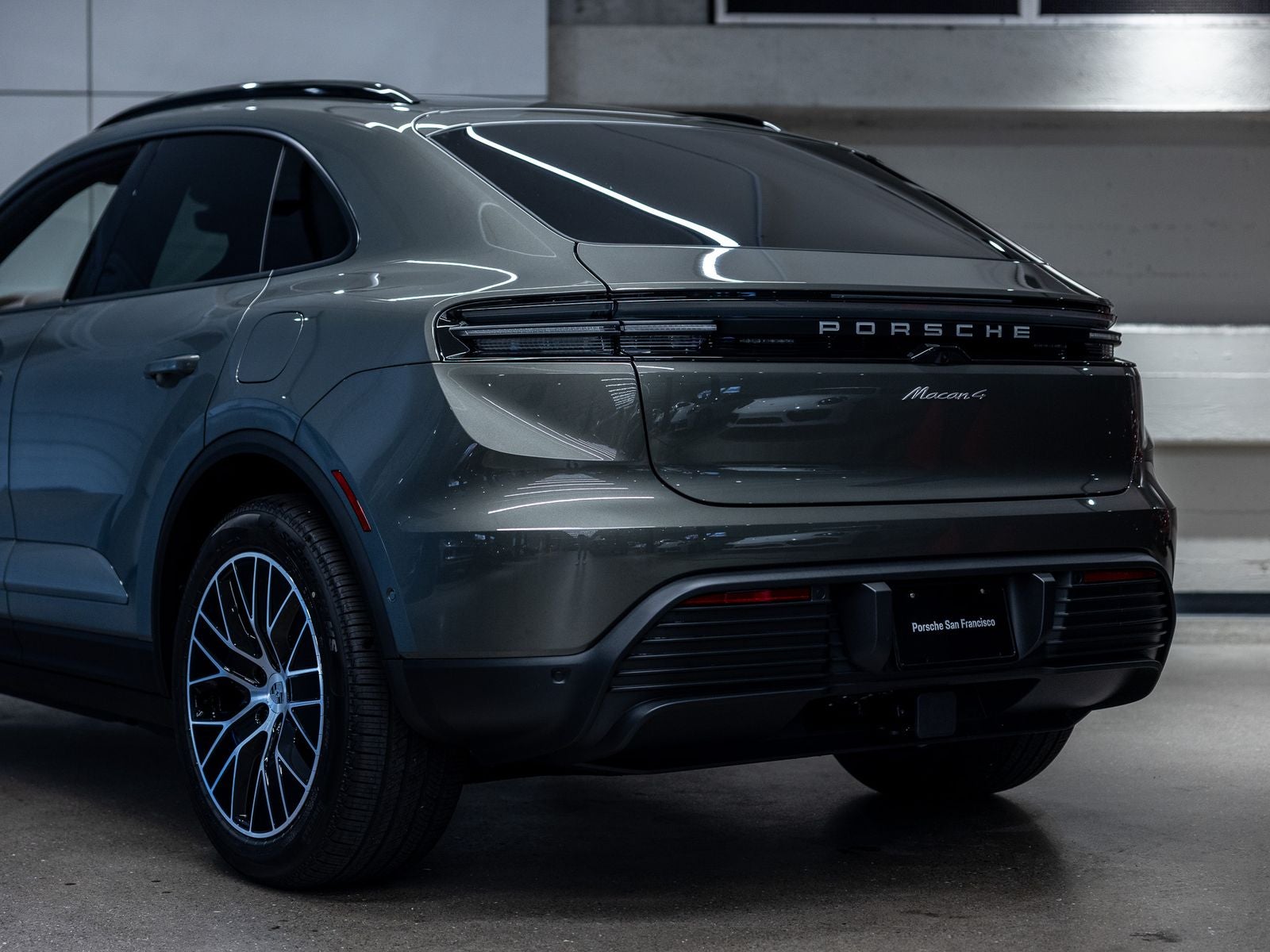 2026 Porsche Macan 4 Electric