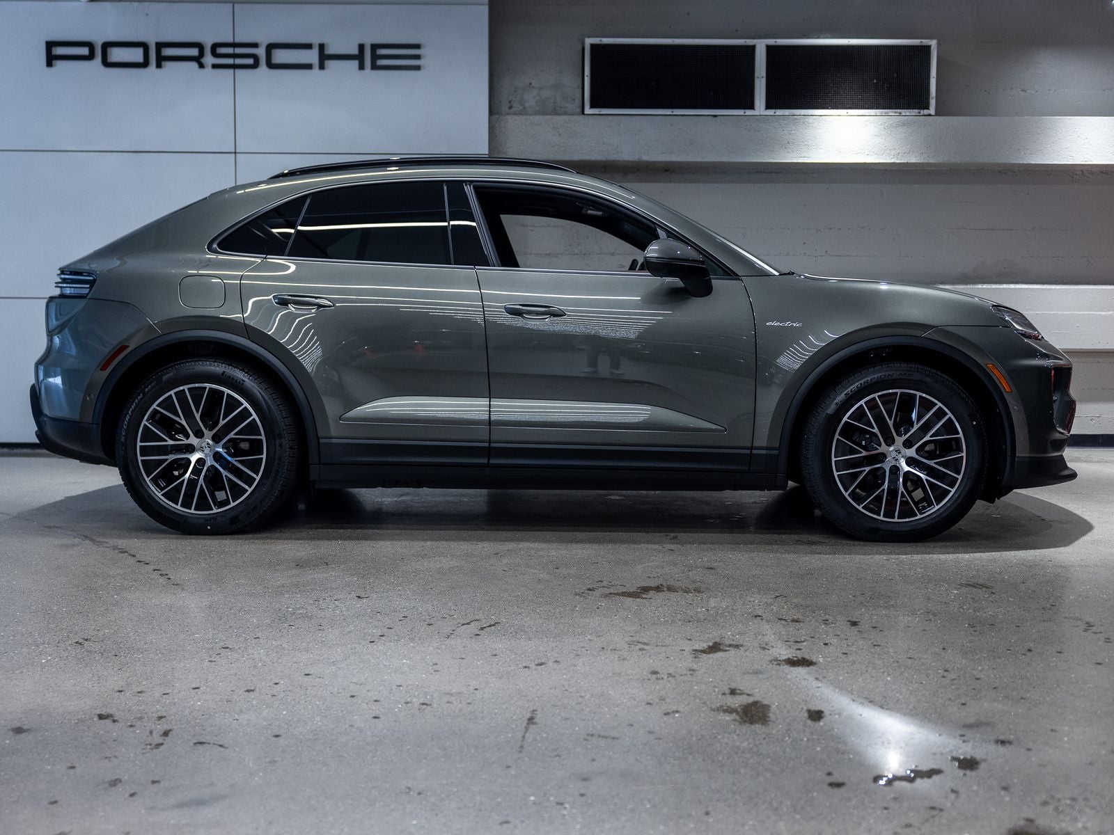 2026 Porsche Macan 4 Electric