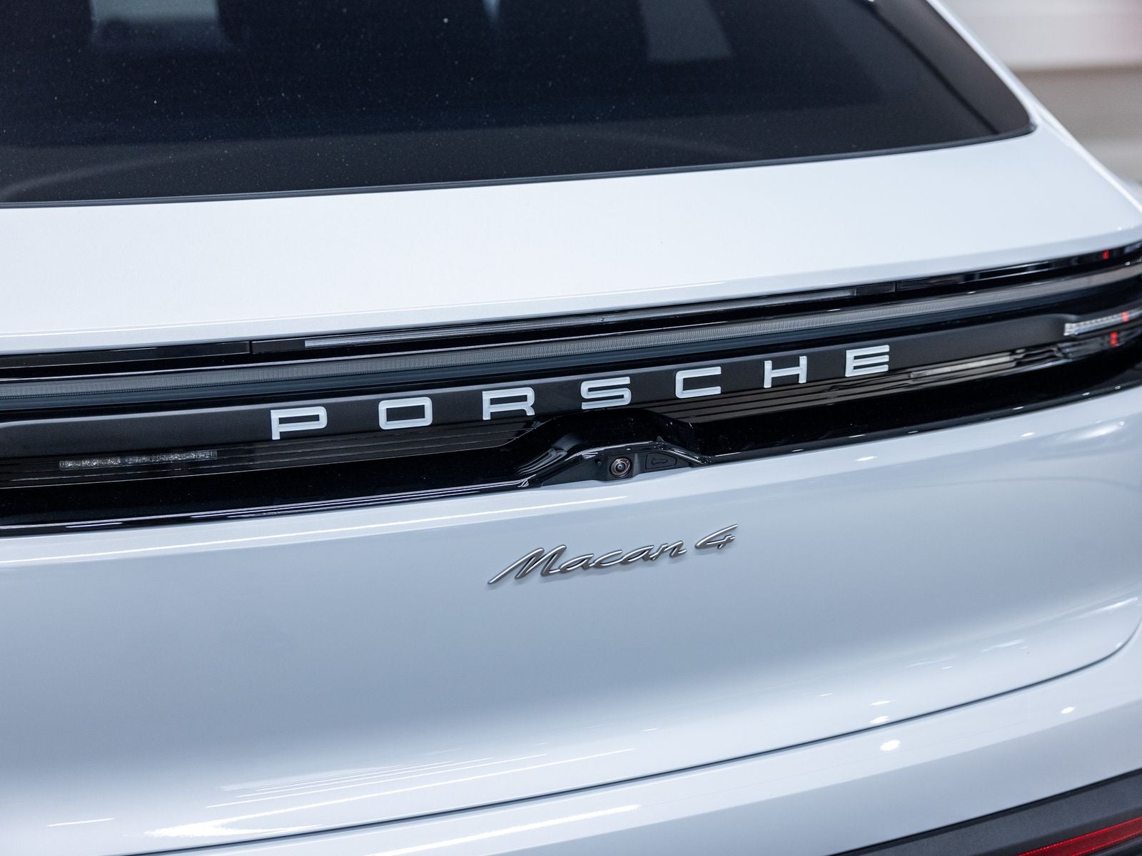 2026 Porsche Macan 4 Electric