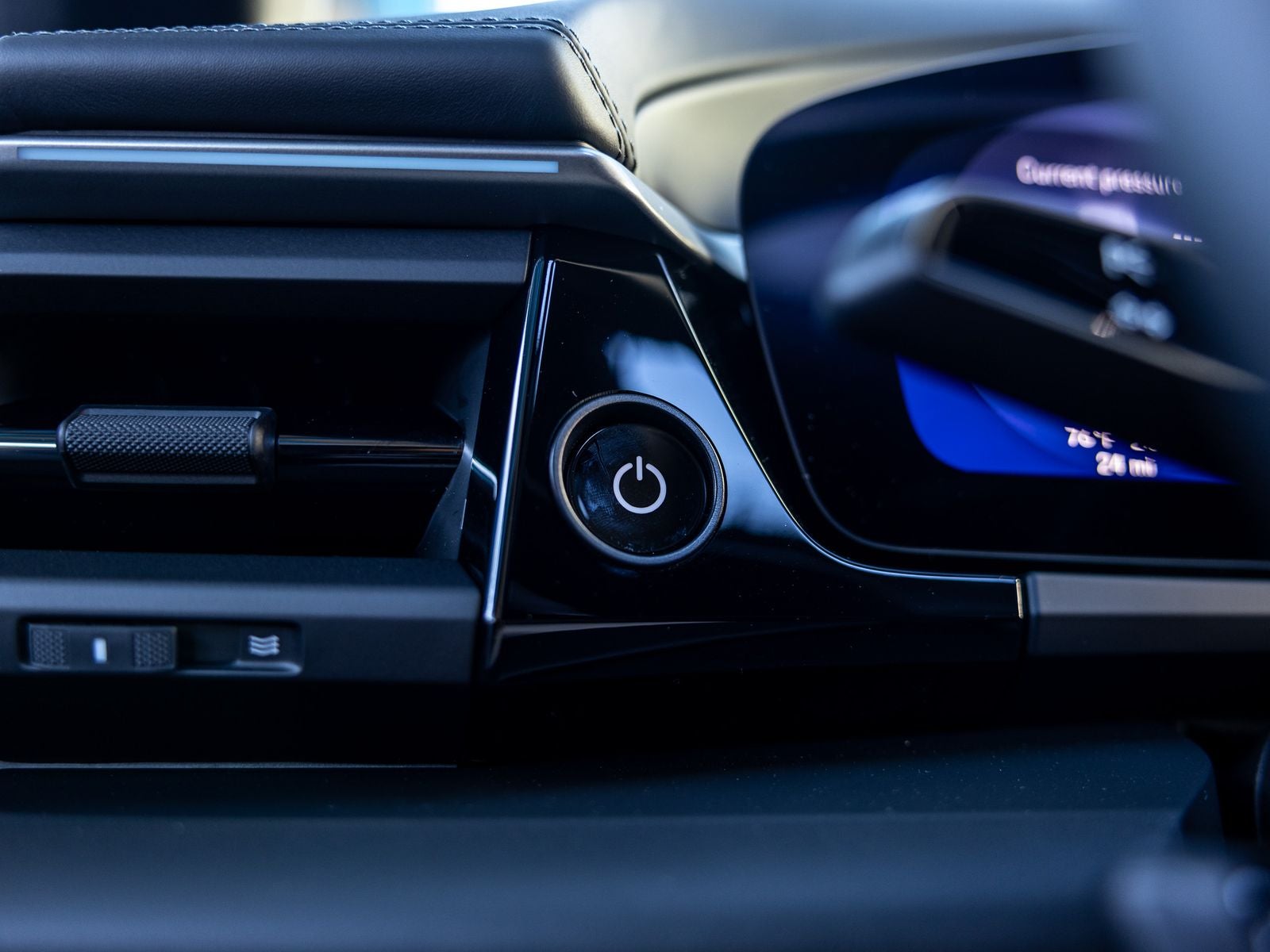 2026 Porsche Macan 4 Electric