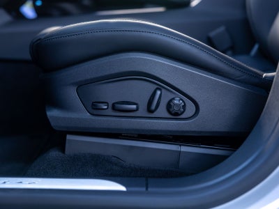 2026 Porsche Macan 4 Electric