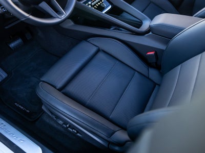 2026 Porsche Macan 4 Electric