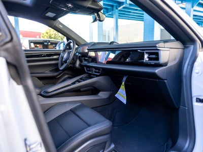 2026 Porsche Macan 4 Electric