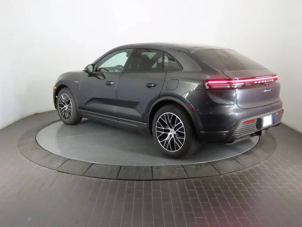 2026 Porsche Macan Macan 4 Electric