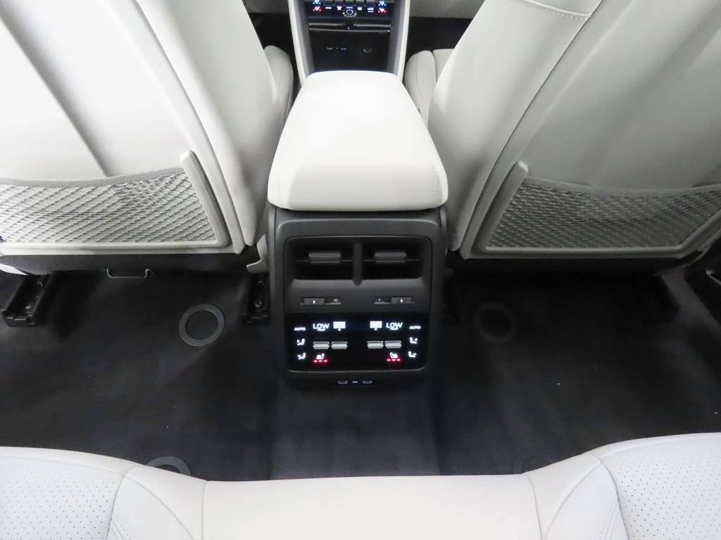 2026 Porsche Macan Macan 4 Electric