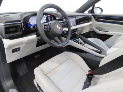 2026 Porsche Macan Macan 4 Electric