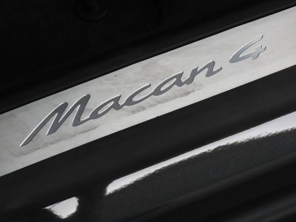 2026 Porsche Macan Macan 4 Electric