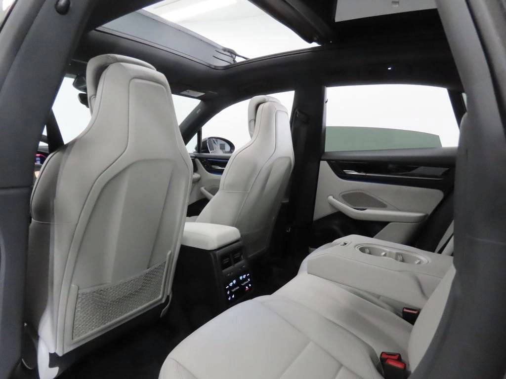 2026 Porsche Macan Macan 4 Electric