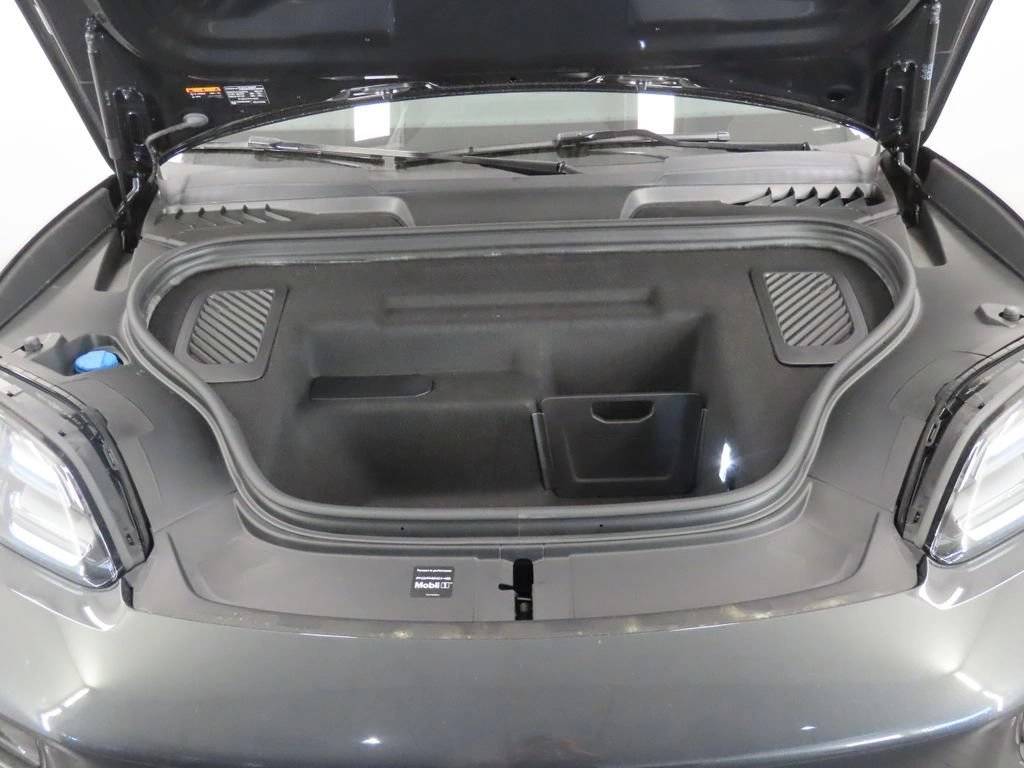 2026 Porsche Macan Macan 4 Electric
