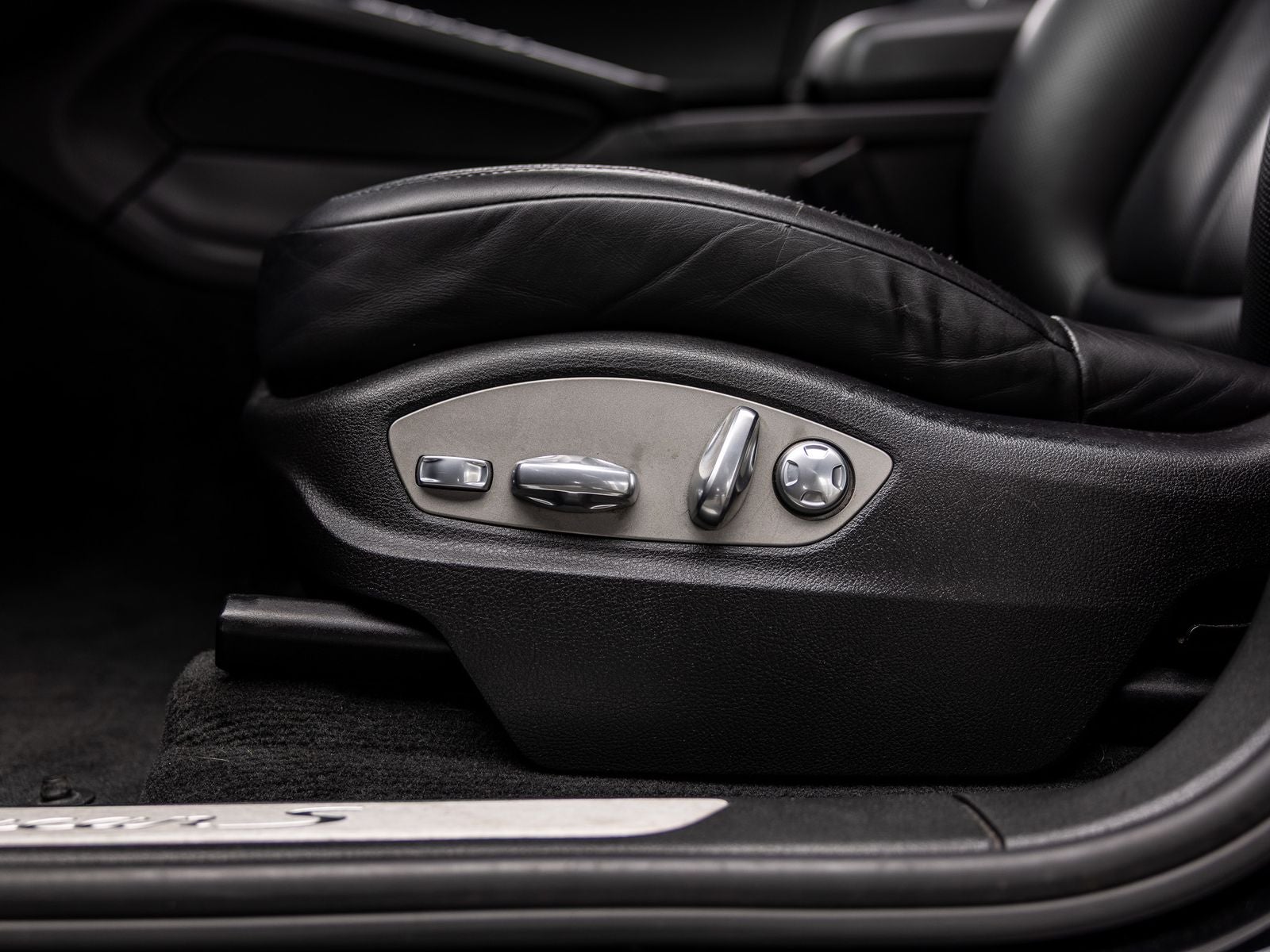 2017 Porsche Macan S