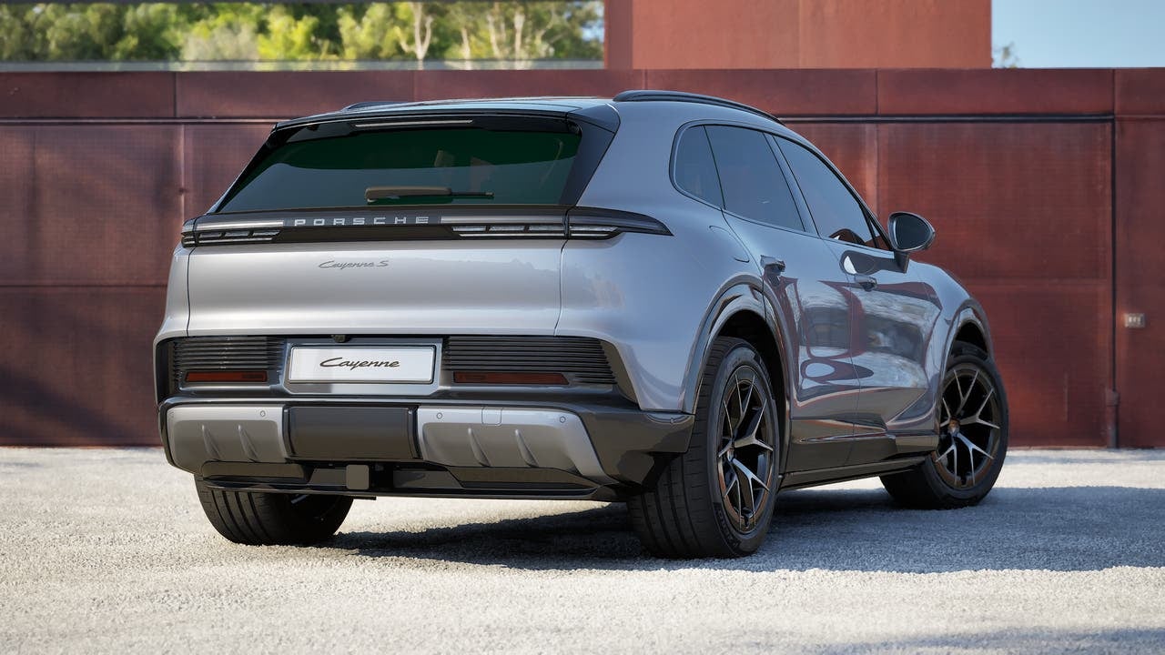2026 Porsche Cayenne Cayenne S Electric