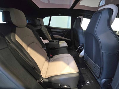2026 Porsche Cayenne Cayenne S Electric